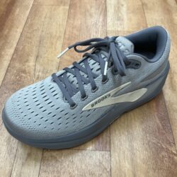 ブルックス　新作