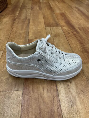 2026春の新作FinnCommfort